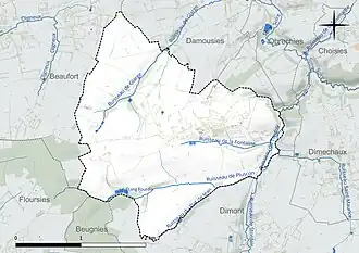 Carte en couleur présentant le réseau hydrographique de la commune