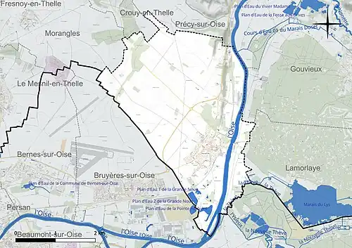 Carte en couleur présentant le réseau hydrographique de la commune