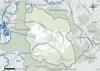 Carte en couleur présentant le réseau hydrographique de la commune