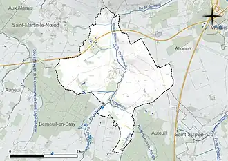 Carte en couleur présentant le réseau hydrographique de la commune
