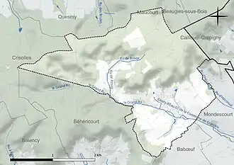 Carte en couleur présentant le réseau hydrographique de la commune