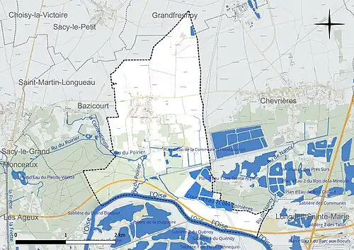 Carte en couleur présentant le réseau hydrographique de la commune