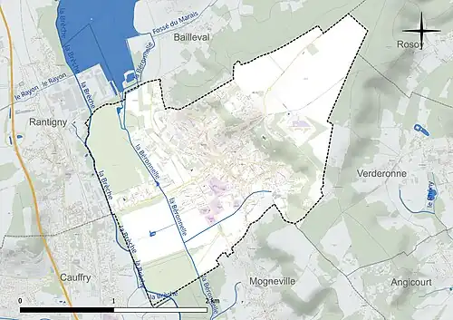 Carte en couleur présentant le réseau hydrographique de la commune