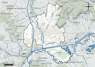 Carte en couleur présentant le réseau hydrographique de la commune