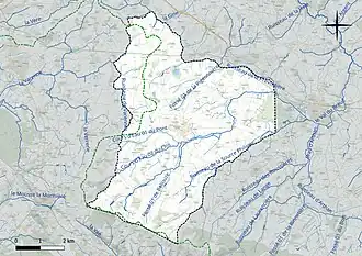 Carte en couleur présentant le réseau hydrographique de la commune