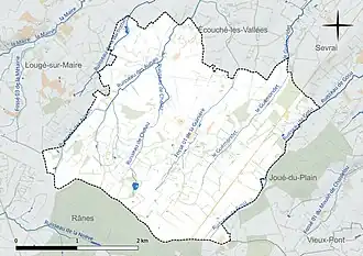 Carte en couleur présentant le réseau hydrographique de la commune