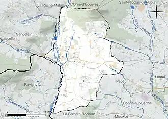 Carte en couleur présentant le réseau hydrographique de la commune