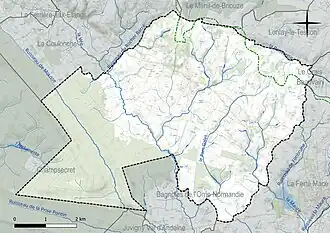 Carte en couleur présentant le réseau hydrographique de la commune