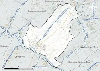 Carte en couleur présentant le réseau hydrographique de la commune