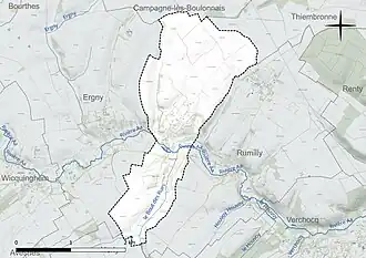 Carte en couleur présentant le réseau hydrographique de la commune