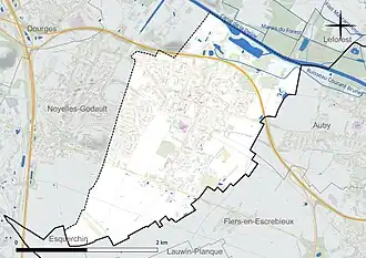 Carte en couleur présentant le réseau hydrographique de la commune