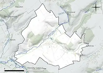 Carte en couleur présentant le réseau hydrographique de la commune