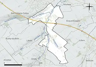 Carte en couleur présentant le réseau hydrographique de la commune
