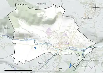 Carte en couleur présentant le réseau hydrographique de la commune