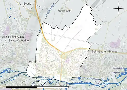 Carte en couleur présentant le réseau hydrographique de la commune