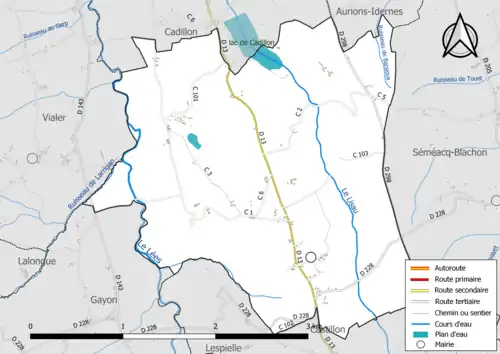 Carte en couleur présentant le réseau hydrographique de la commune