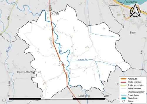 Carte en couleur présentant le réseau hydrographique de la commune