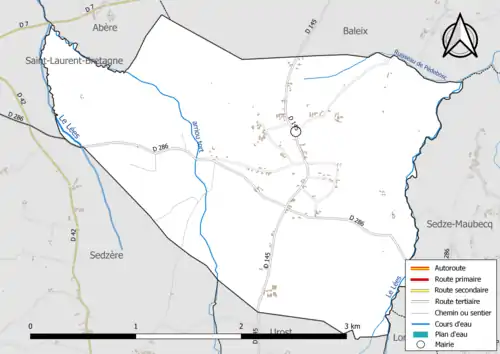 Carte en couleur présentant le réseau hydrographique de la commune