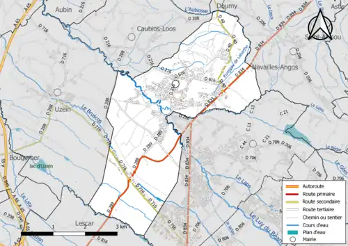 Carte en couleur présentant le réseau hydrographique de la commune