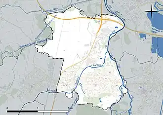 Carte en couleur présentant le réseau hydrographique de la commune