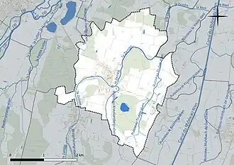 Carte en couleur présentant le réseau hydrographique de la commune