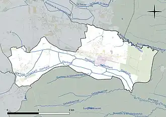 Carte en couleur présentant le réseau hydrographique de la commune