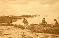 Les brûleurs de goémon à la palue du Cosquer en Loctudy (photographie d'André Dauchez, début XXe&nbsp;siècle).