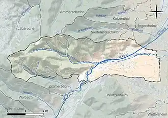 Carte en couleur présentant le réseau hydrographique de la commune