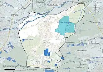 Carte en couleur présentant le réseau hydrographique de la commune