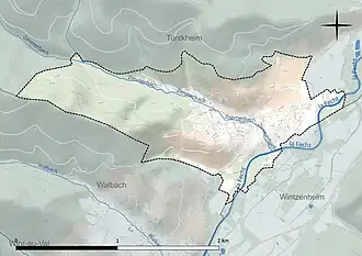 Carte en couleur présentant le réseau hydrographique de la commune