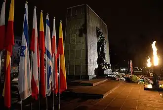 De nuit, le 19 avril 2013.