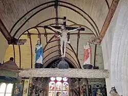 Chapelle Saint-Sébastien de Saint-Ségal : la Poutre de Gloire.