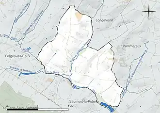Carte en couleur présentant le réseau hydrographique de la commune