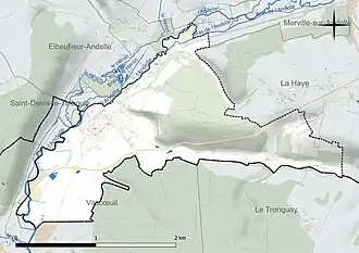 Carte en couleur présentant le réseau hydrographique de la commune
