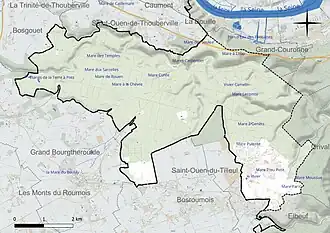 Carte en couleur présentant le réseau hydrographique de la commune
