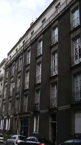 Immeuble sur cours Cambronne