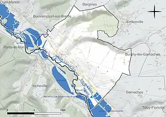 Carte en couleur présentant le réseau hydrographique de la commune