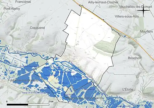 Carte en couleur présentant le réseau hydrographique de la commune