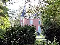 Vue du château depuis le parc