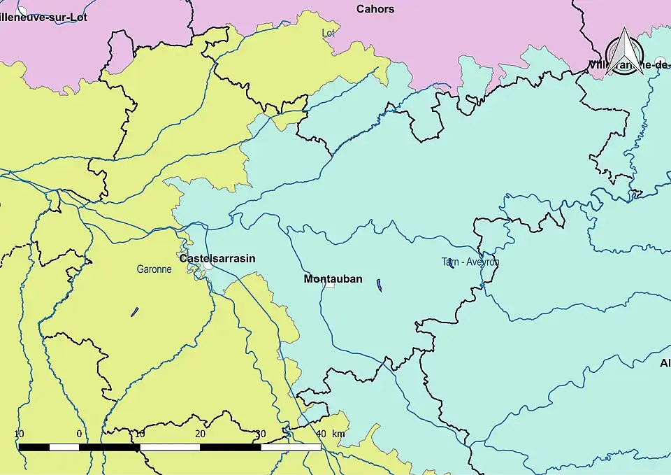 Le département est découpé en deux sous-bassins administratifs « Garonne » et « Tarn-Aveyron ».