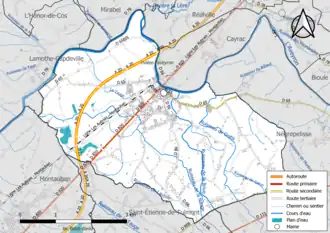 Carte en couleur présentant le réseau hydrographique de la commune
