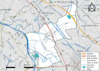 Carte en couleur présentant le réseau hydrographique de la commune