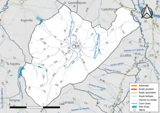 Carte en couleur présentant le réseau hydrographique de la commune