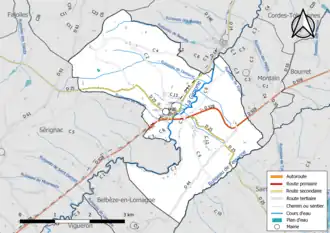 Carte en couleur présentant le réseau hydrographique de la commune