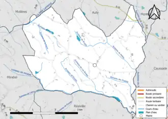 Carte en couleur présentant le réseau hydrographique de la commune