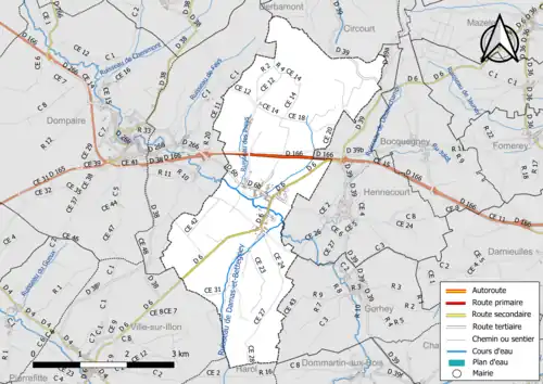 Carte en couleur présentant le réseau hydrographique de la commune