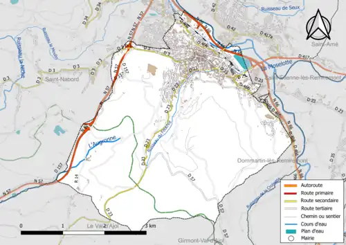 Carte en couleur présentant le réseau hydrographique de la commune