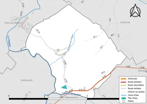 Carte en couleur présentant le réseau hydrographique de la commune