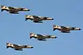 Formation en V de F-4 Phantom de la Force aérienne de la République islamique d'Iran.