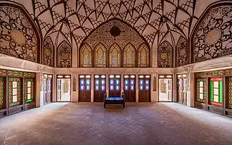 Une autre pièce dans la maison des Tabatabaei. Aout 2020.